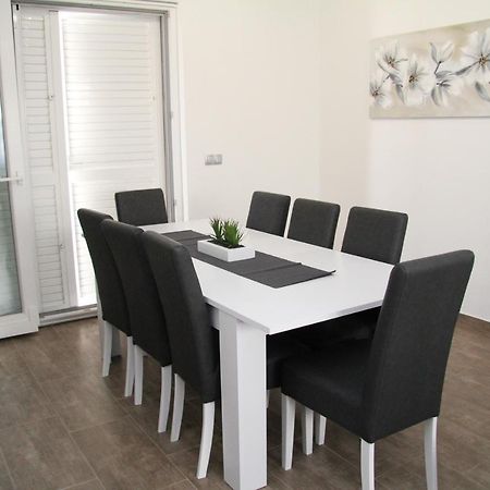 Apartman Ivana بيوغْغاد نا موغو المظهر الخارجي الصورة