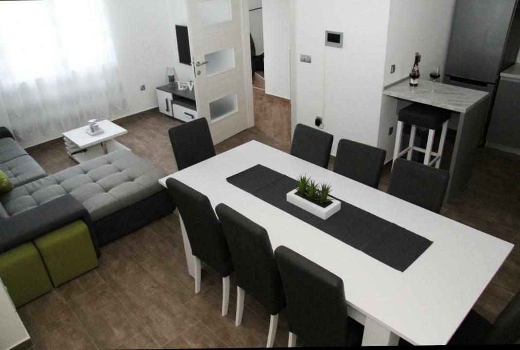 Apartman Ivana بيوغْغاد نا موغو المظهر الخارجي الصورة